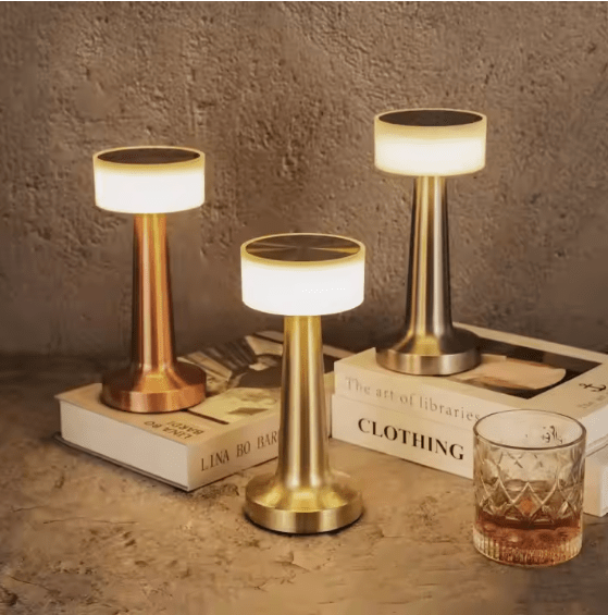 مصباح مكتب LED قابل لإعادة الشحن بتصميم عصري