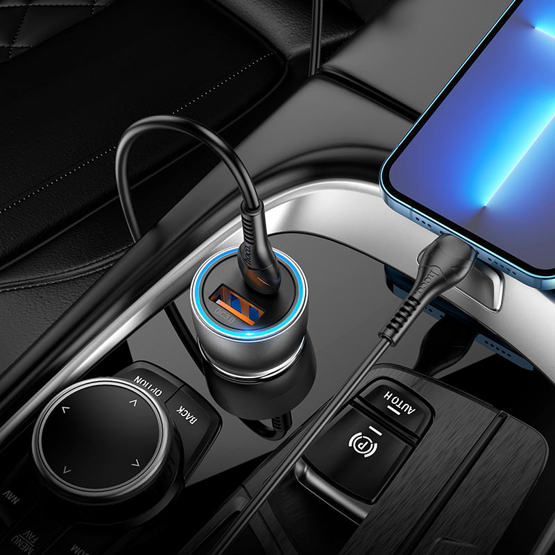 شاحن سيارة هوكو NZ8 بمنفذين USB وType-C بقوة حتى 43 واط