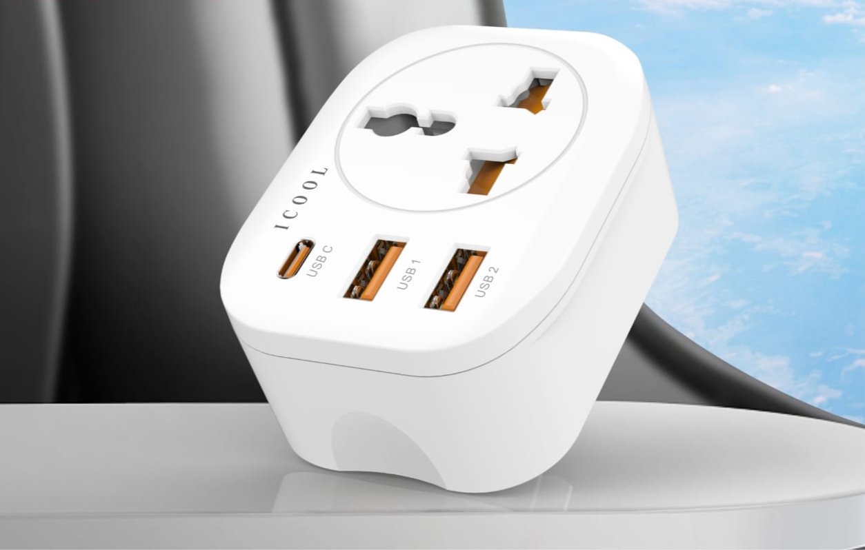 مفتاح كهربائي ثلاثي المواصفات مع USB وType-C بألوان متعددة