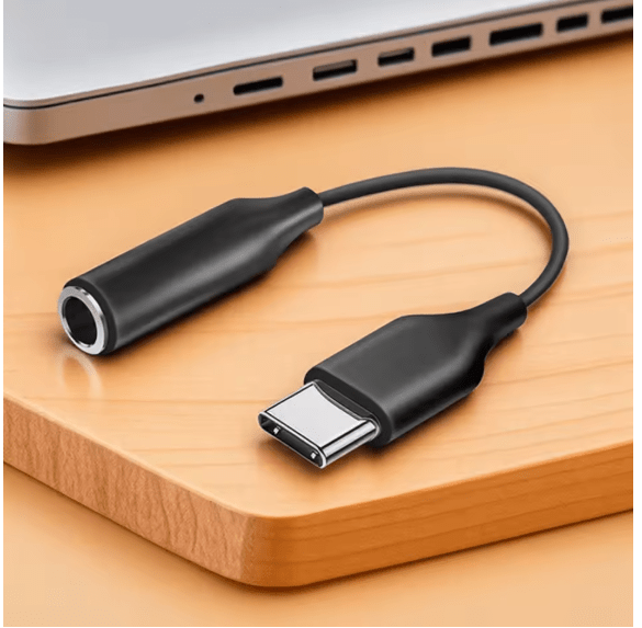 محول سامسونج USB-C إلى منفذ سماعة 3.5 مم أسود